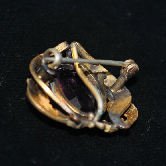 Antique Art Nouveau Gold-plated Brooch with Amethyst Glass and Watch Loop - Picture 6 of 8